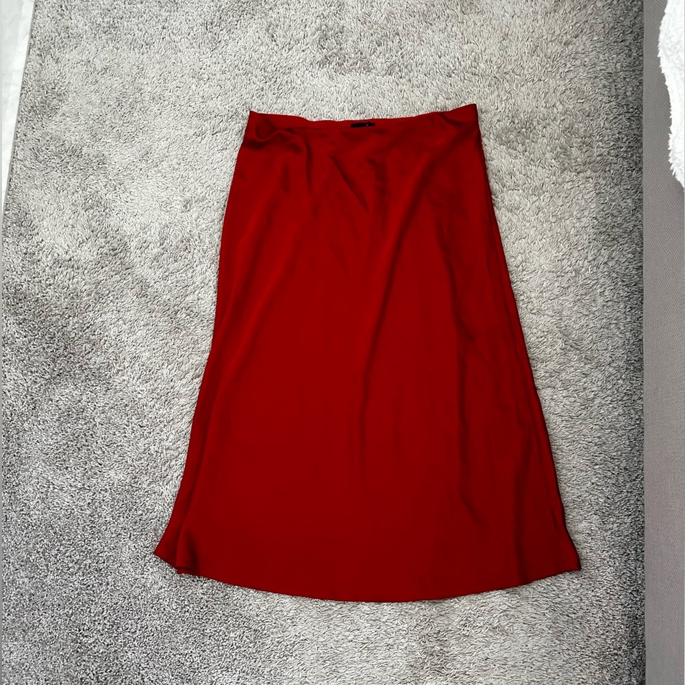 Jcrew red washable silk midi skirt - size L